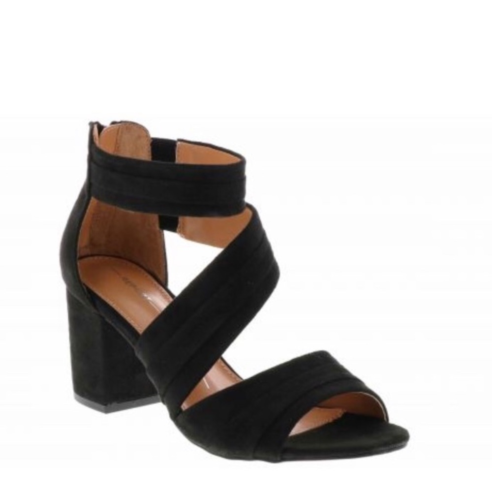 NWOT Report Pallas Cross Strap Sandal Black 8